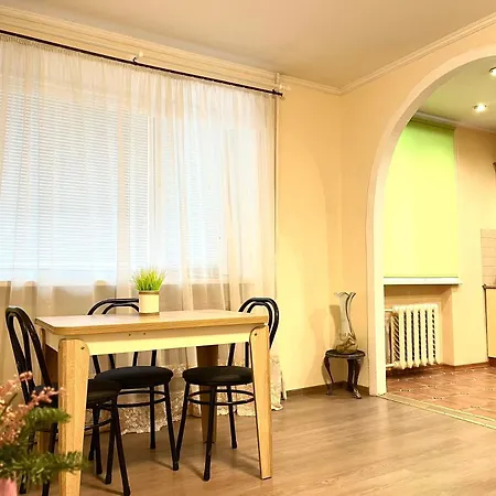 Яворницького 79 2 Кв Apartment Dnipro Exterior photo
